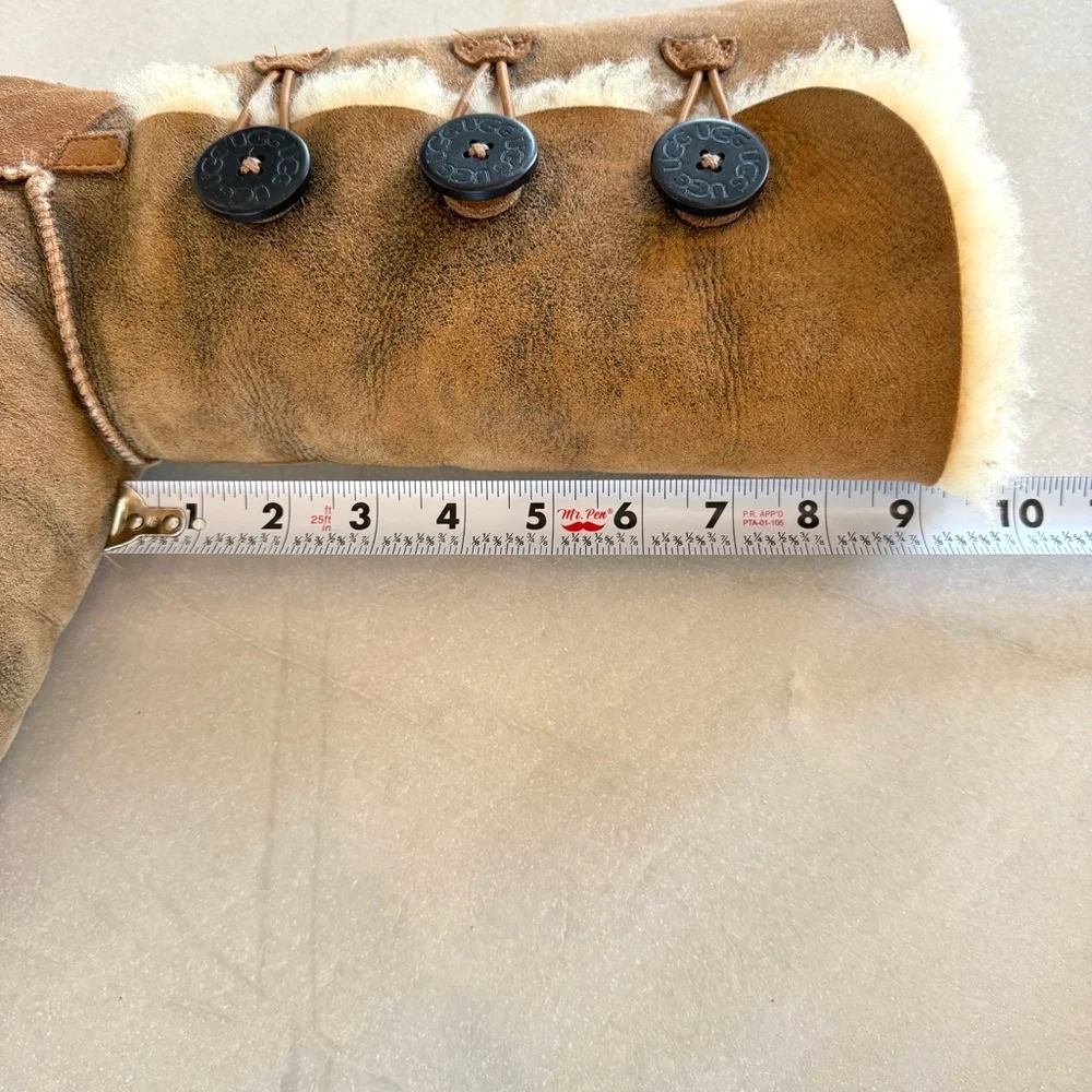UGG Bailey Button Triplet Tall Sheepskin Boots Brown Cream Women’s 6